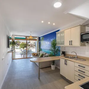 Apartamento The Sea Breeze Pool Free Parking Next To Sea, San Bartolomé